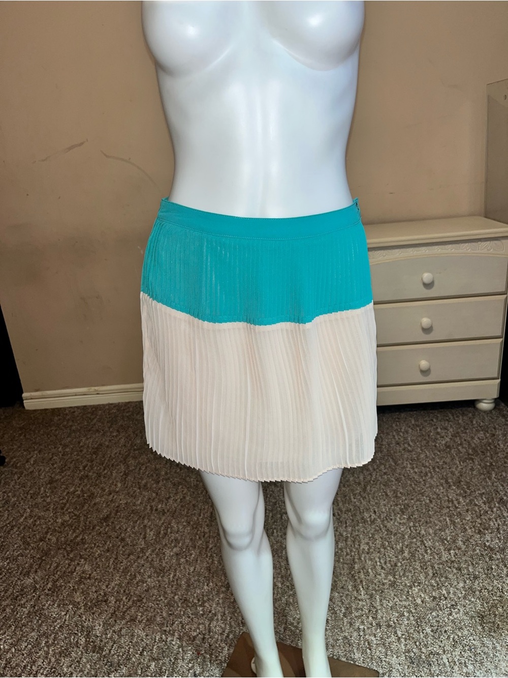 Forever 21 Teal and Cream Pleated Mini Skirt